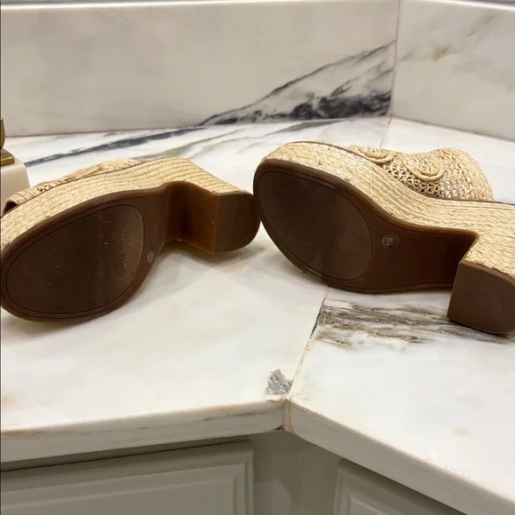 Lucky Brand Yena Raffia Sandal Platform Mule. Color Cream. SZ 7. - Picture 6 of 7